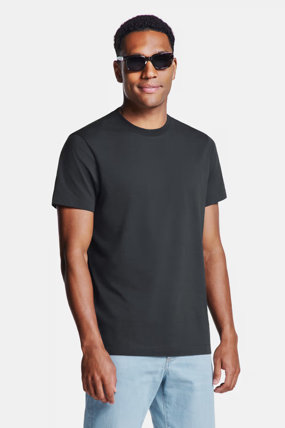 Essential Fitted Tee – Perfect Slim Fit & Premium Comfort
