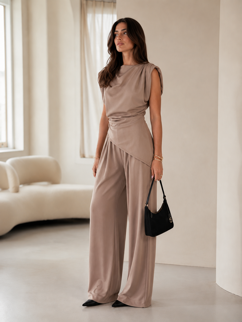 Amelisse | Asymmetrical Set