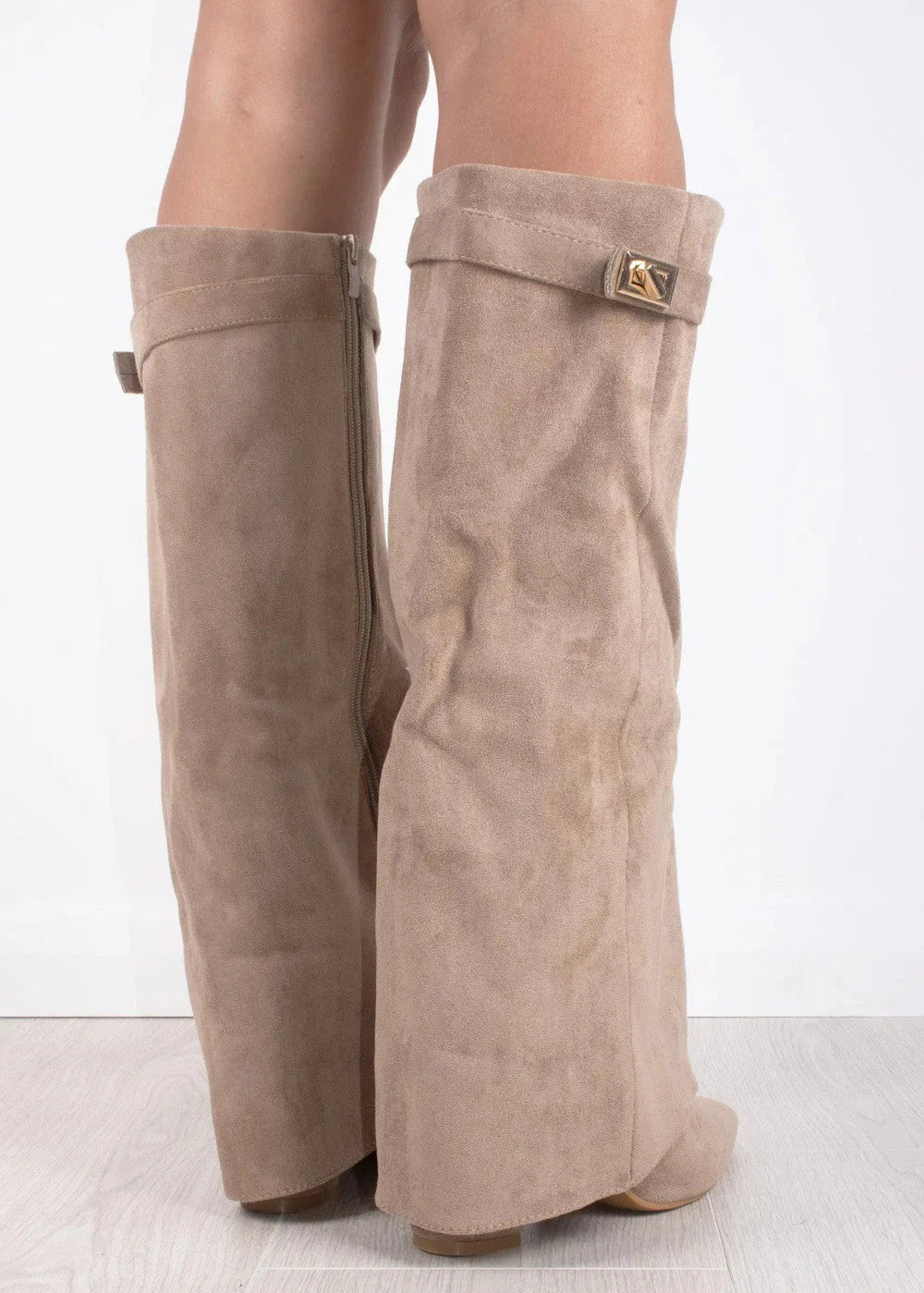 Lily Classic | Kniehoge Laarzen met Puntneus en Rechte Schacht