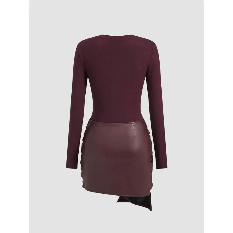Narelle | Fitted Mini-Jurk met Vegan Leather Drape Detail