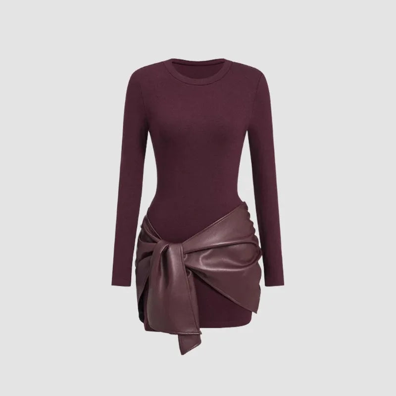 Narelle | Fitted Mini-Jurk met Vegan Leather Drape Detail