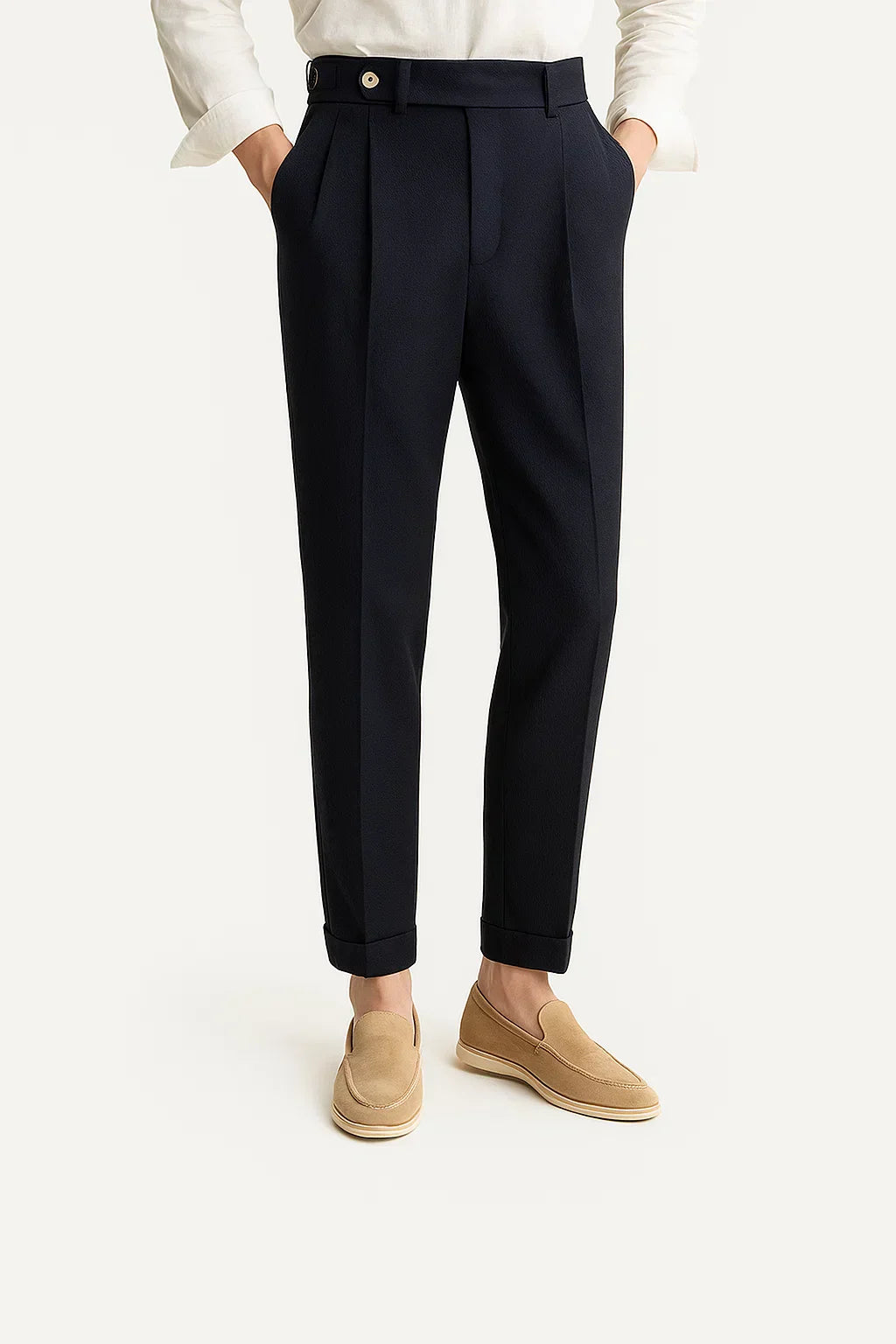 Modern Men's Trousers – Tailored Fit, Refined Pleats, Rolled Hem