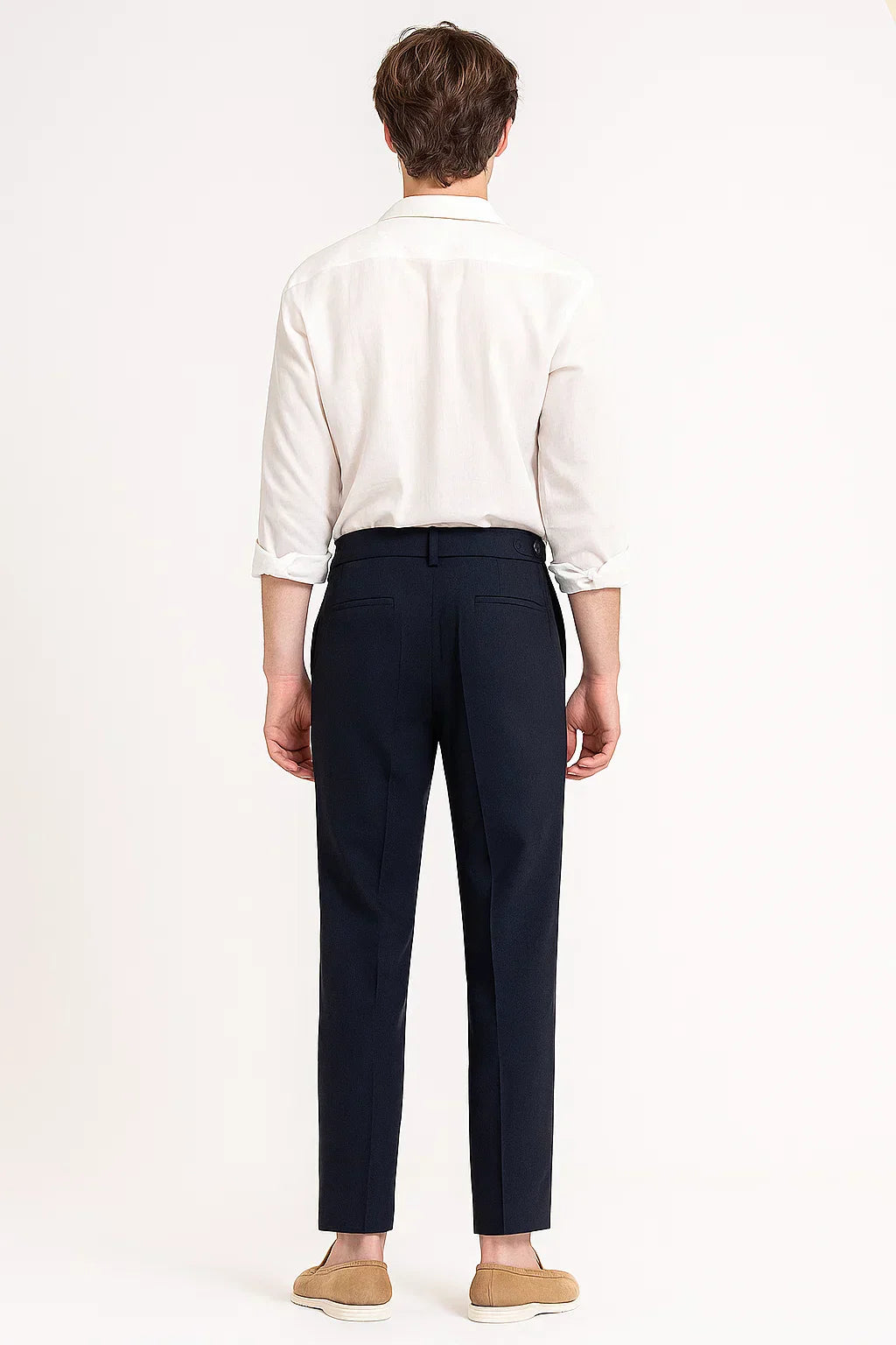 Modern Men's Trousers – Tailored Fit, Refined Pleats, Rolled Hem